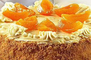 Торт слоеный с абрикосами