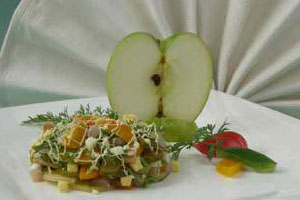 Салат с сельдью и овощами (2)