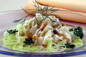 Салат с кукурузой и картофелем